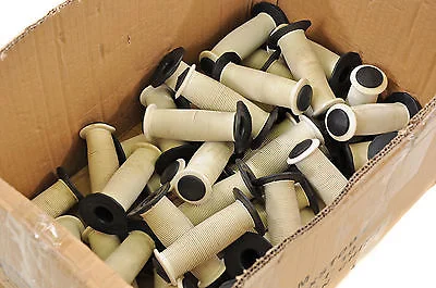 lightweight touring bicycle grips-OLD SCHOOL BMX WHITE ITALIAN MUSHROOM GRIPS WHOLESALE JOB LOT OF 25 PAIRS