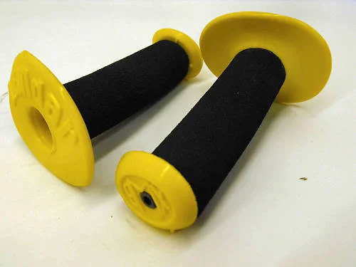 flexible bicycle grips-OLD SCHOOL BMX DONUT TYPE HANDLEBAR GRIPS LANDAR MADE IN THE 80's BLACK-YELLOW